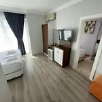 Demir Hotel 2*