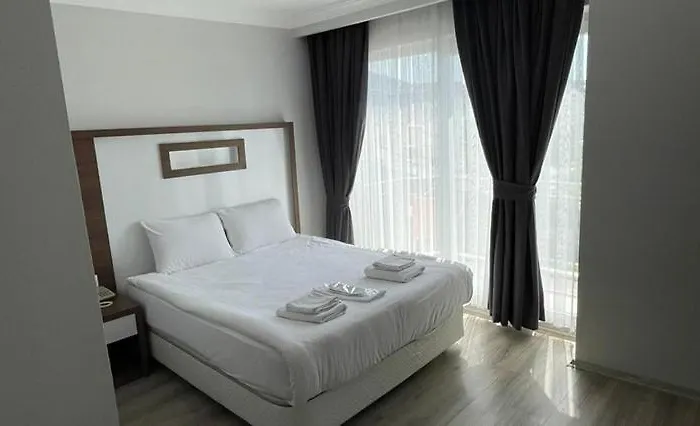 Otel Demir Kuşadası