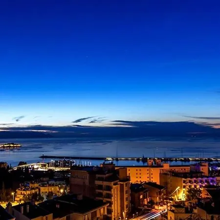 Demir Hotell Kusadası